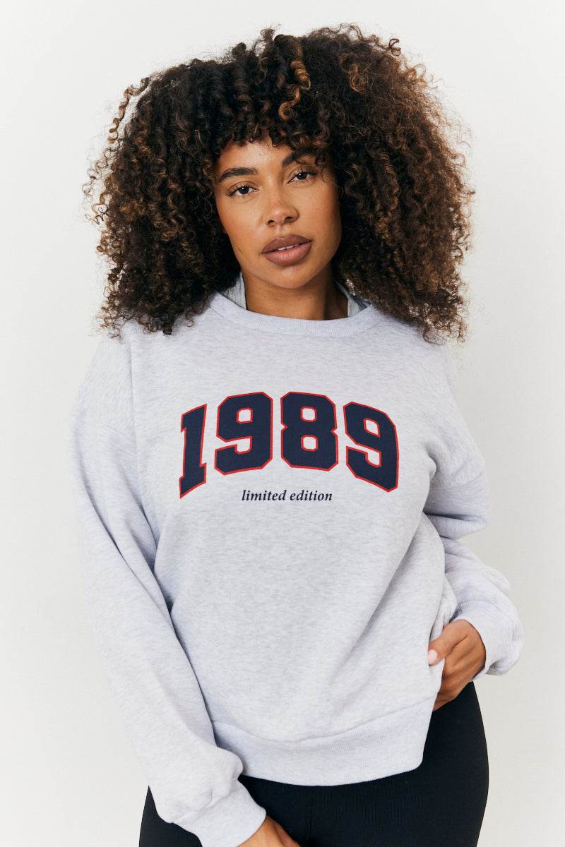 1989 Printed Graphic Sweatshirt - Image 5