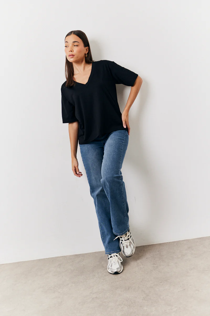 Black and White 2 Pack Slouchy V-Neck T-Shirt - Image 7