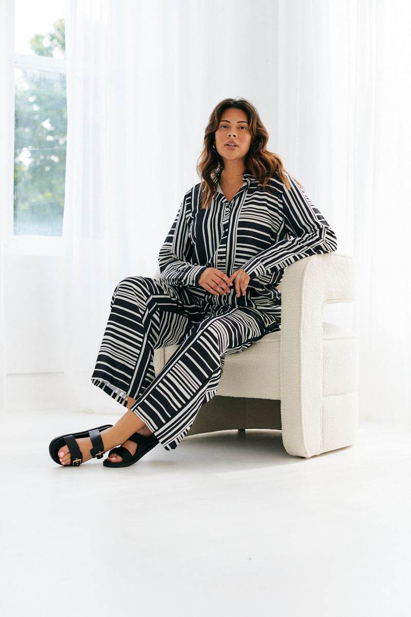 Abstract Stripe Co-Ord Shirt - Image 9