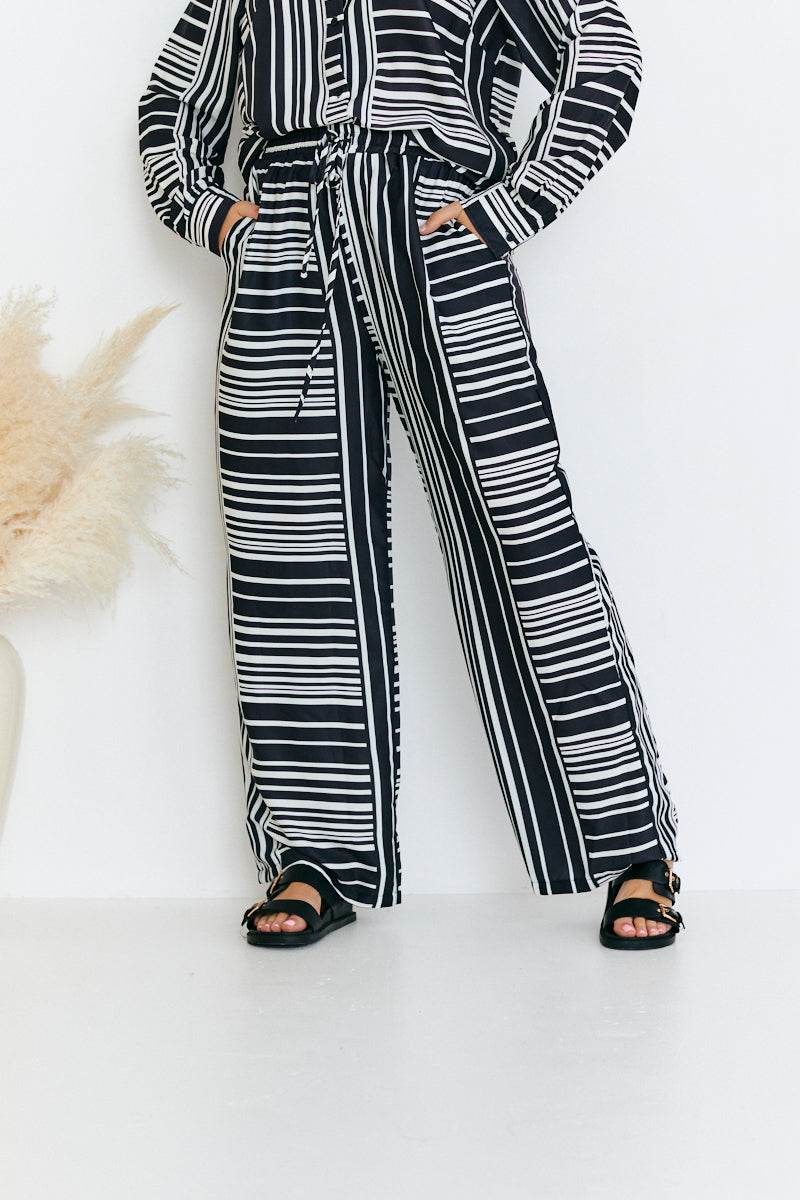 Abstract Stripe Co-Ord Trouser - Image 6