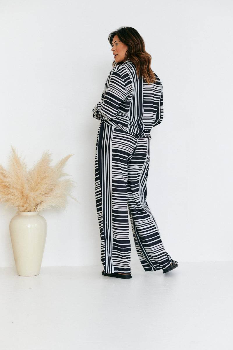 Abstract Stripe Co-Ord Trouser - Image 7