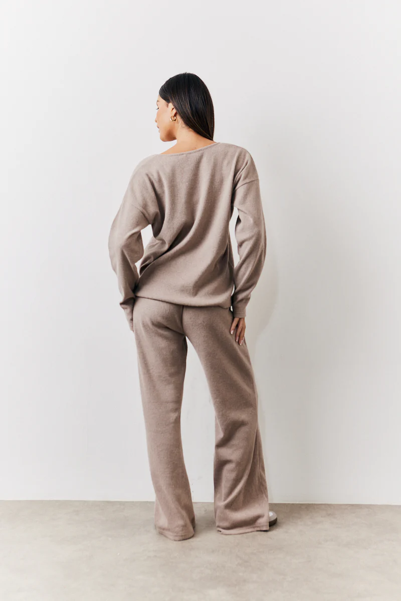 Brushed Rib v Neck Co Ord Top - Image 4