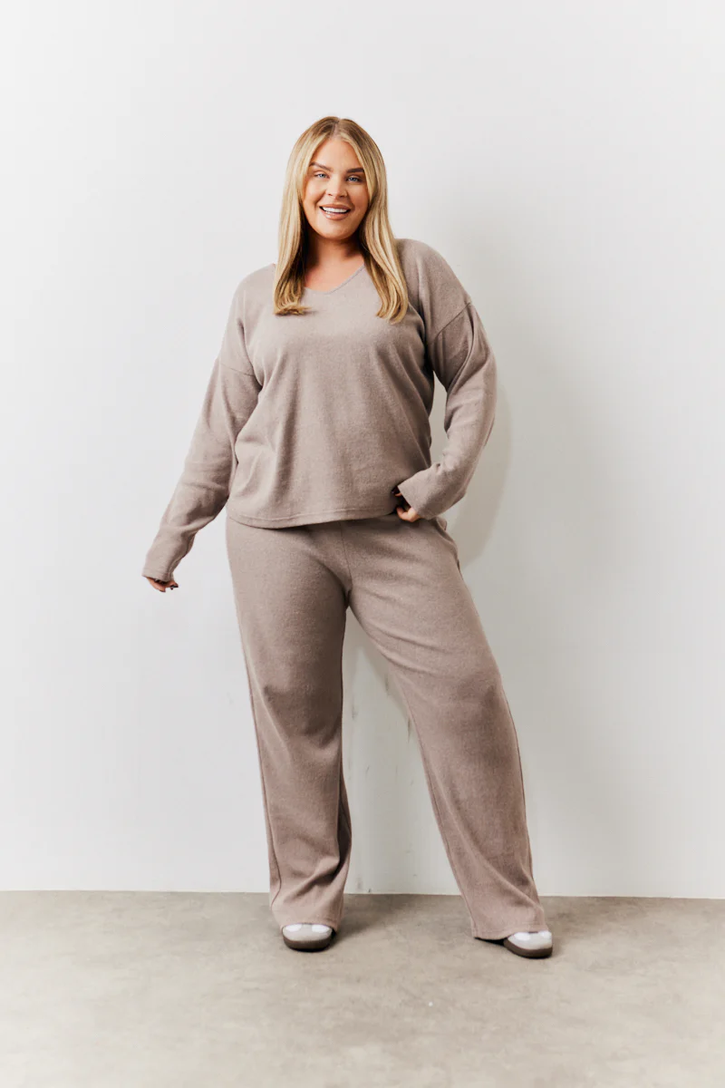 Brushed Rib v Neck Co Ord Top - Image 6