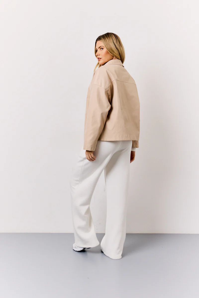 Stone Button Front Pocket Detail Jacket - Image 4