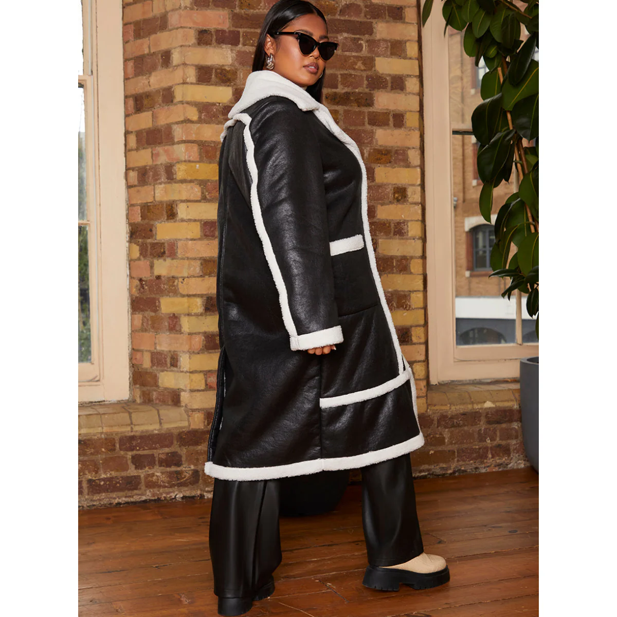 Chi Chi London Plus Size Contrast Trim Belted Shearling Coat in Black - Image 4