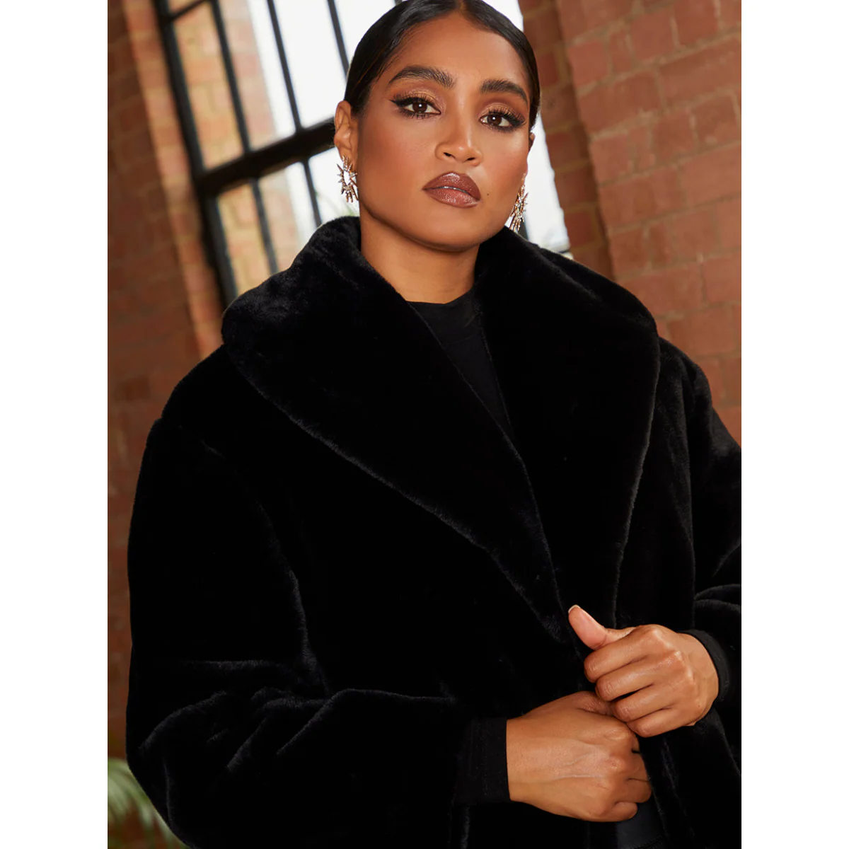 Chi Chi London Plush Faux Fur Coat in Black - Image 3