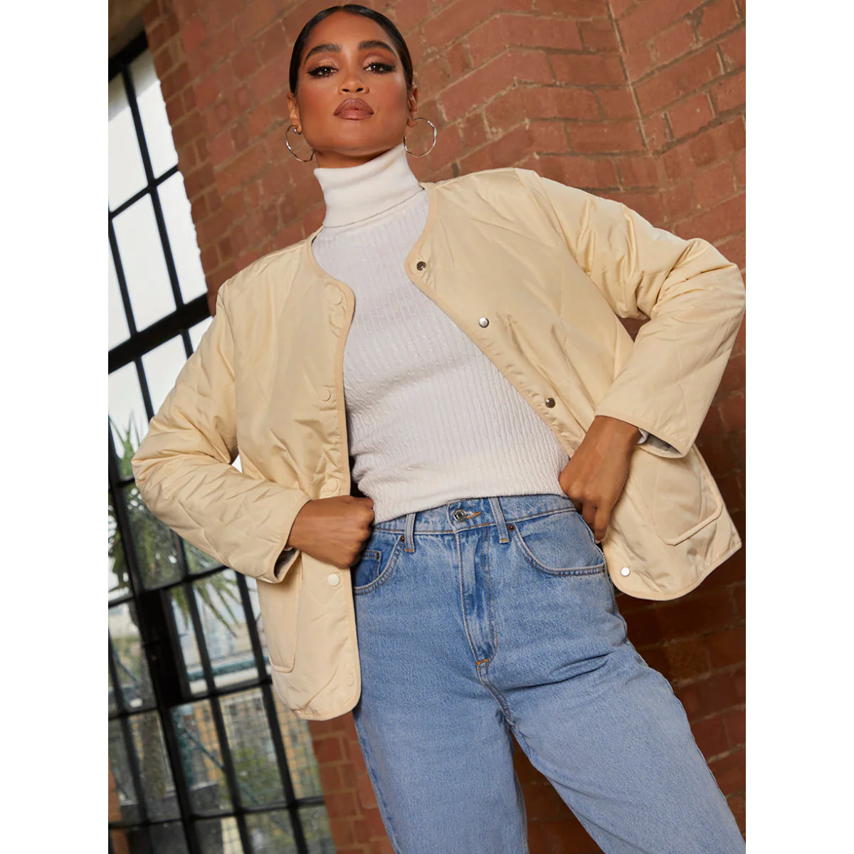 Chi Chi London Reversible Quilted Short Jacket in Cream and Khaki - Image 2