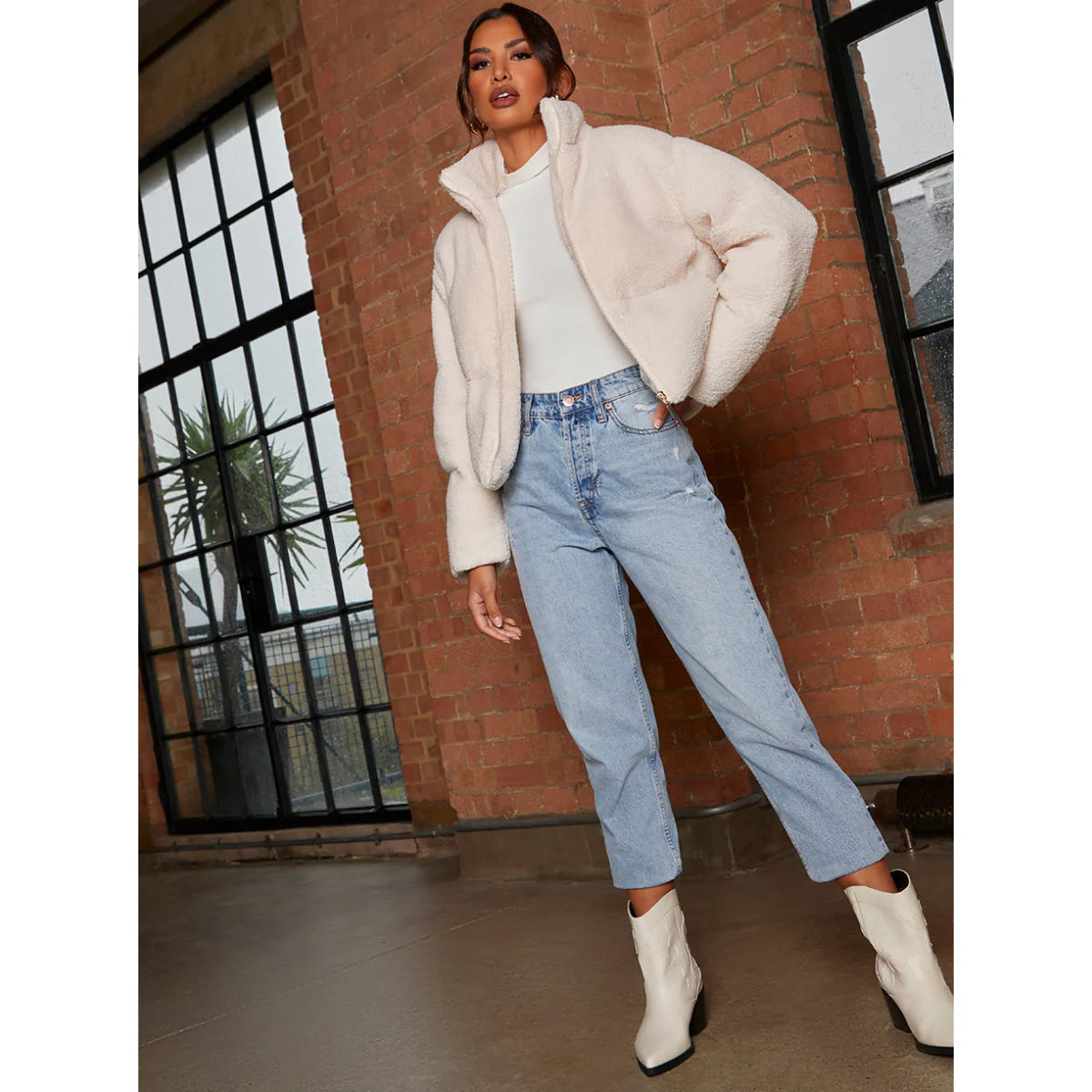 Chi Chi London Short Padded Borg Coat in Cream - Image 3