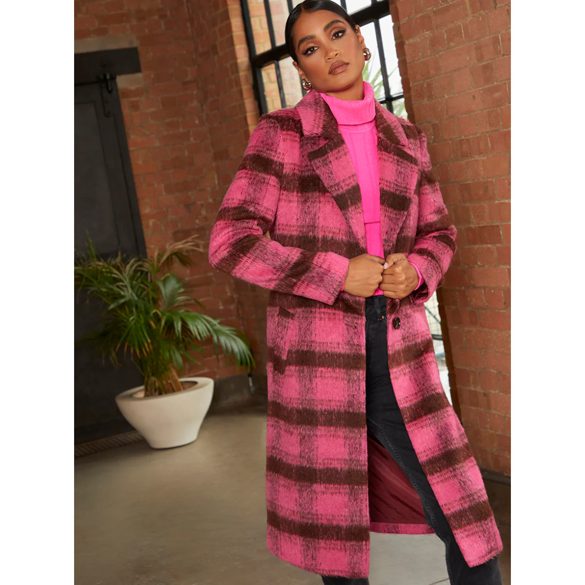 Chi Chi London Single Breasted Check Coat in Pink - Image 3