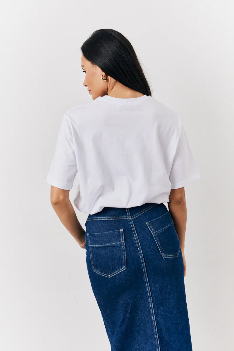 White Embroidered Ciao Slogan T-Shirt - Image 3