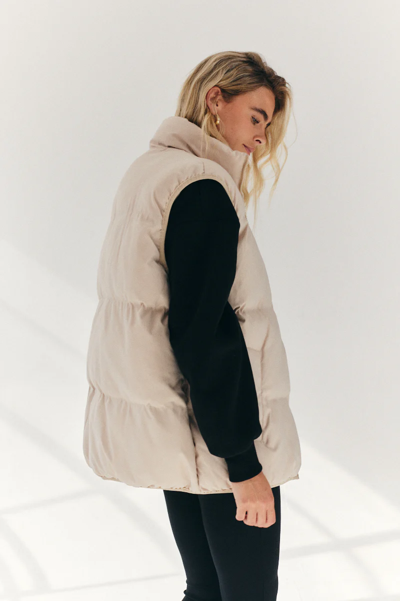 Cream Oversized Puffer Gilet - Image 4