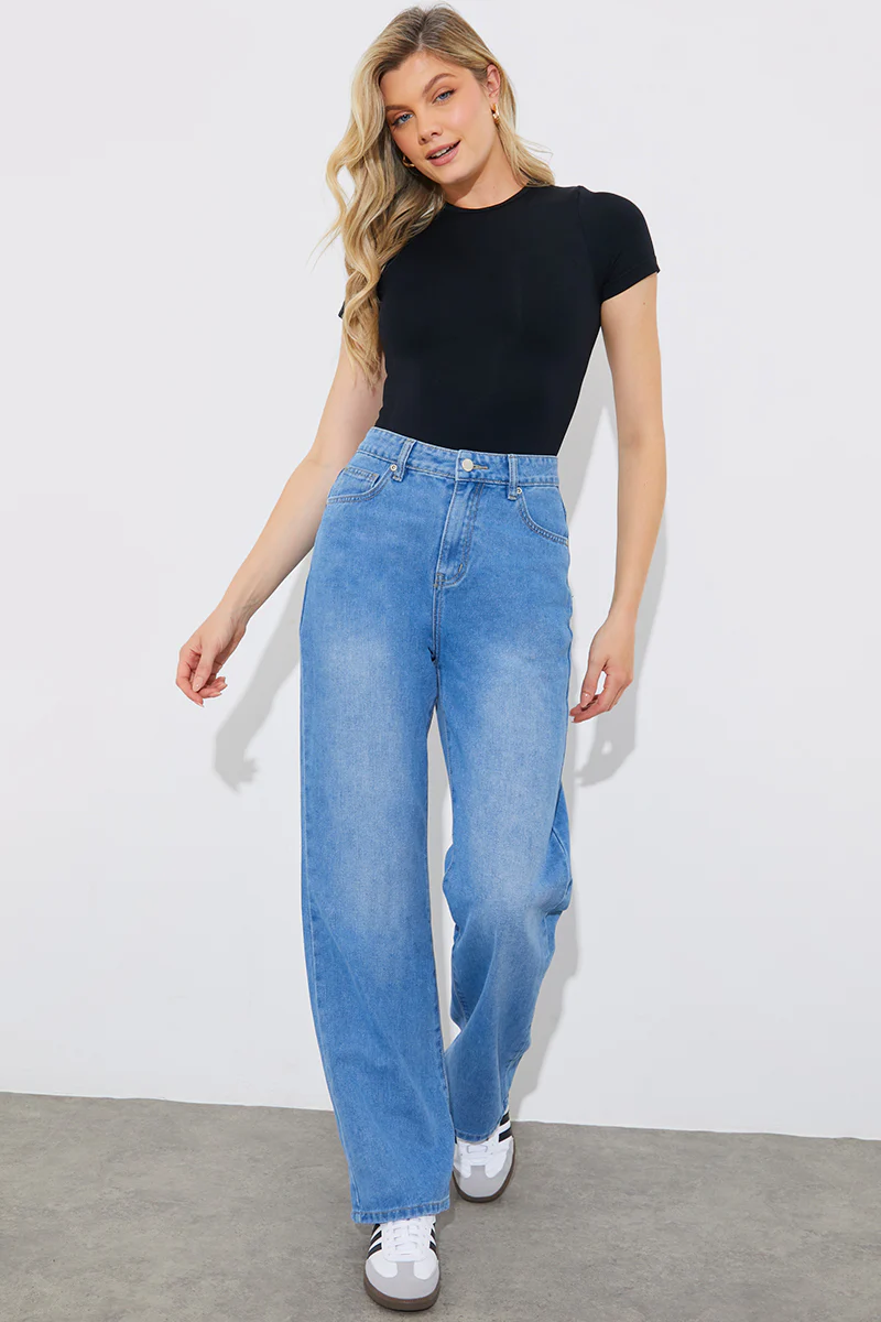 Seamless Crew Neck Snatched Shapewear Bodysuit - Image 3
