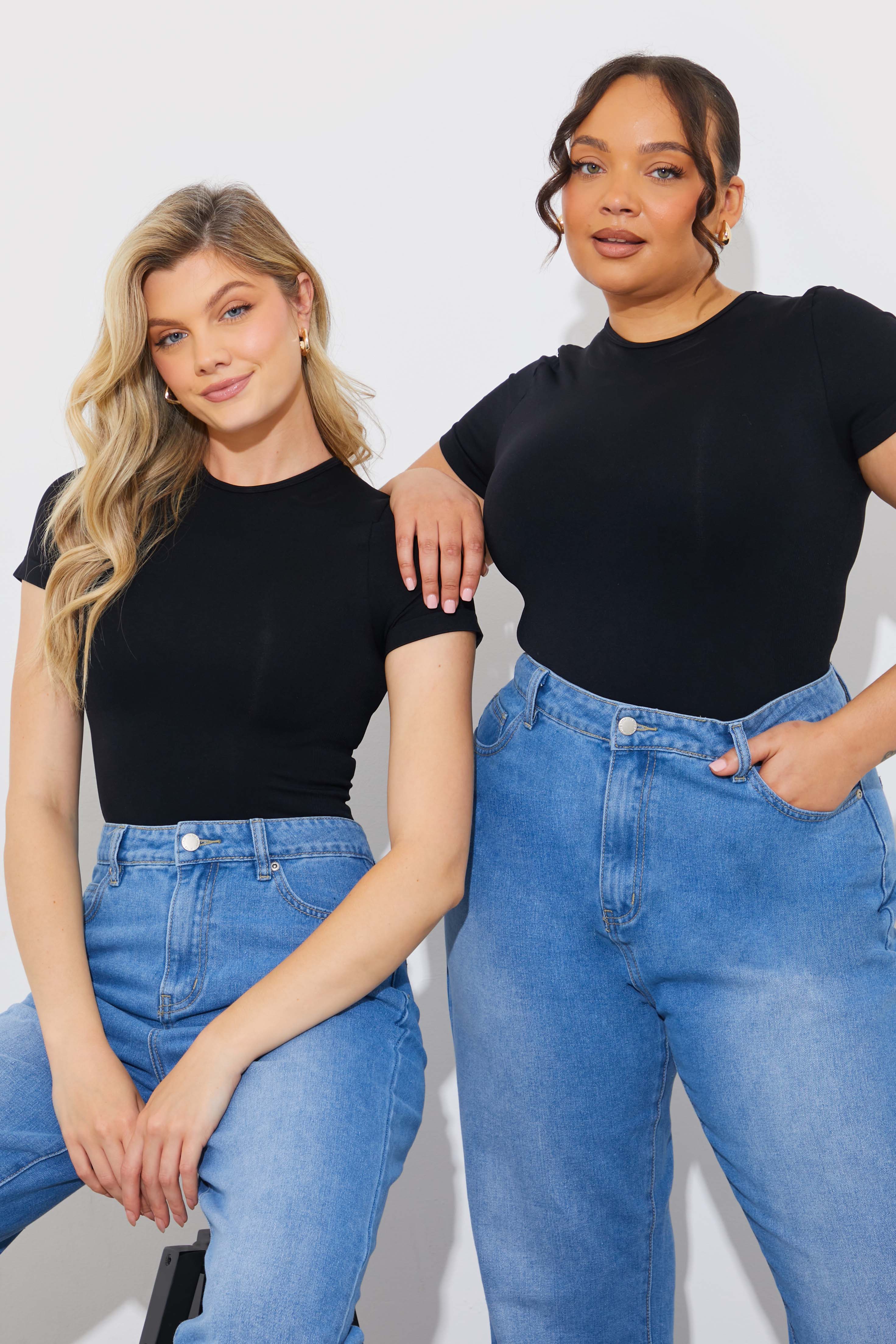 Seamless Crew Neck Snatched Shapewear Bodysuit - Image 6