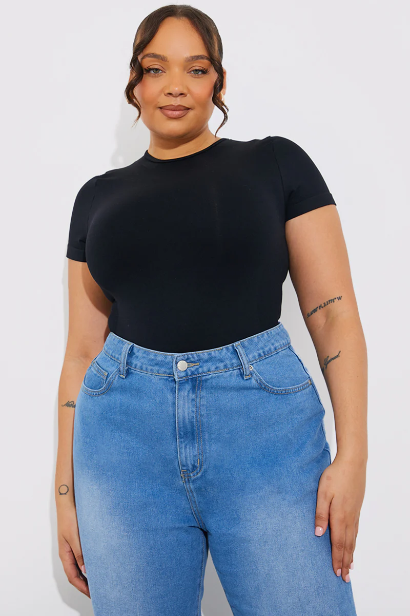 Seamless Crew Neck Snatched Shapewear Bodysuit - Image 7