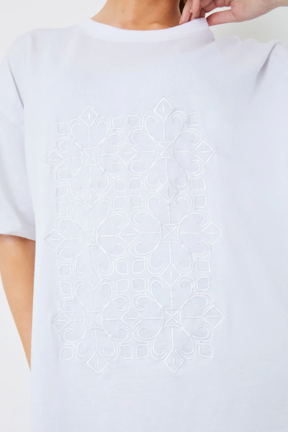 Emroidered T-Shirt - Image 3
