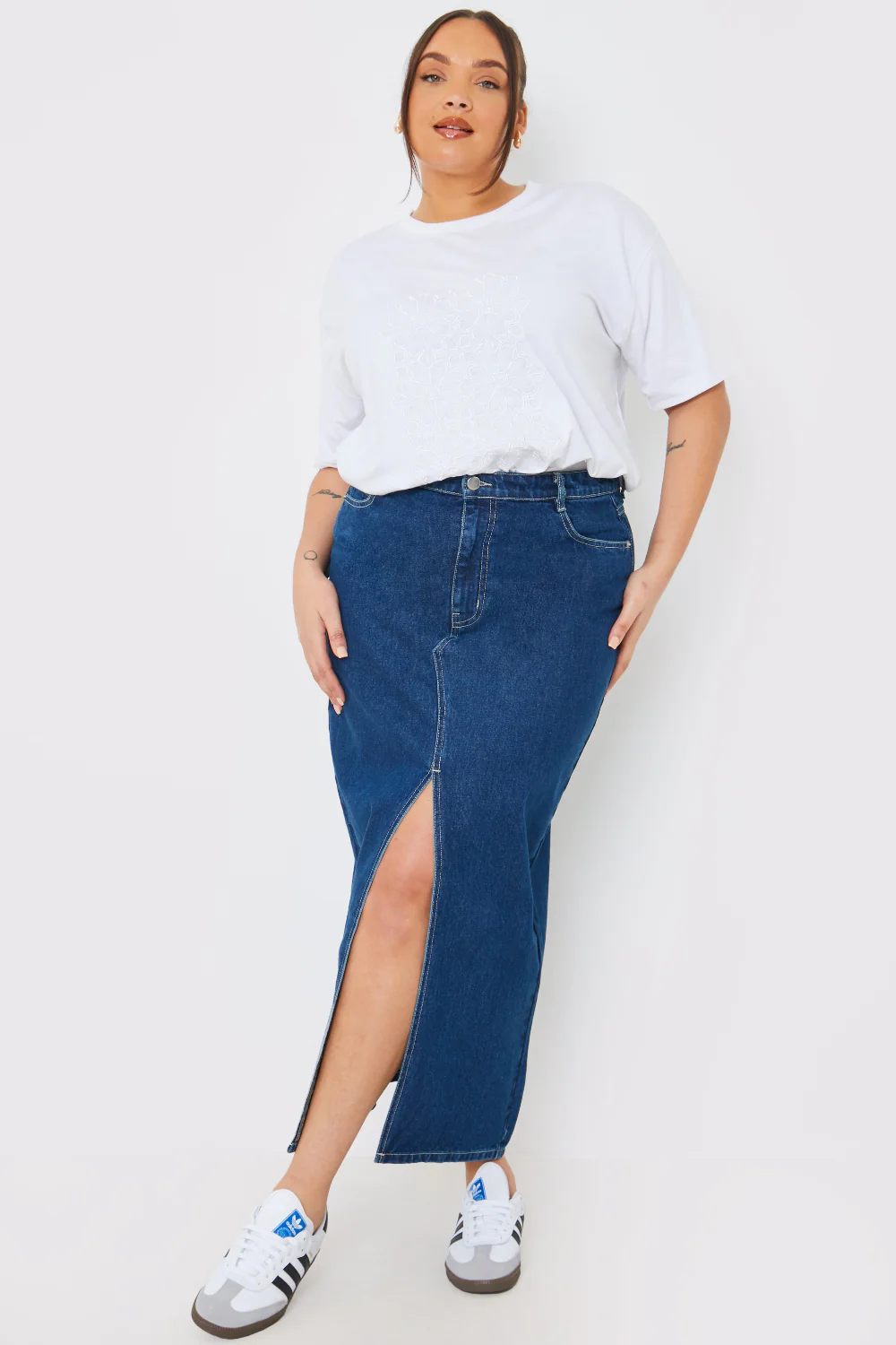 Emroidered T-Shirt - Image 6