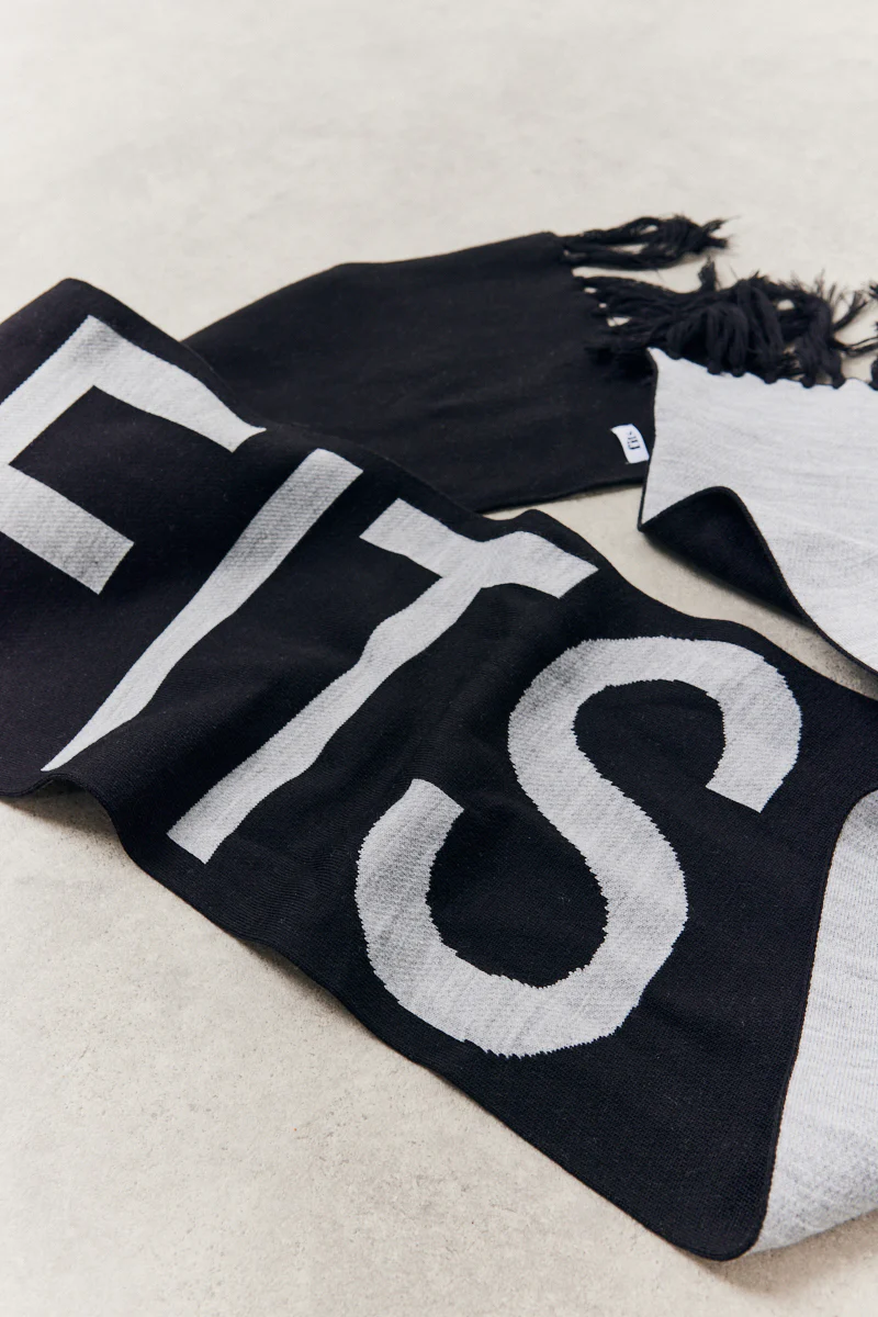 Fits Knitted Scarf - Image 5