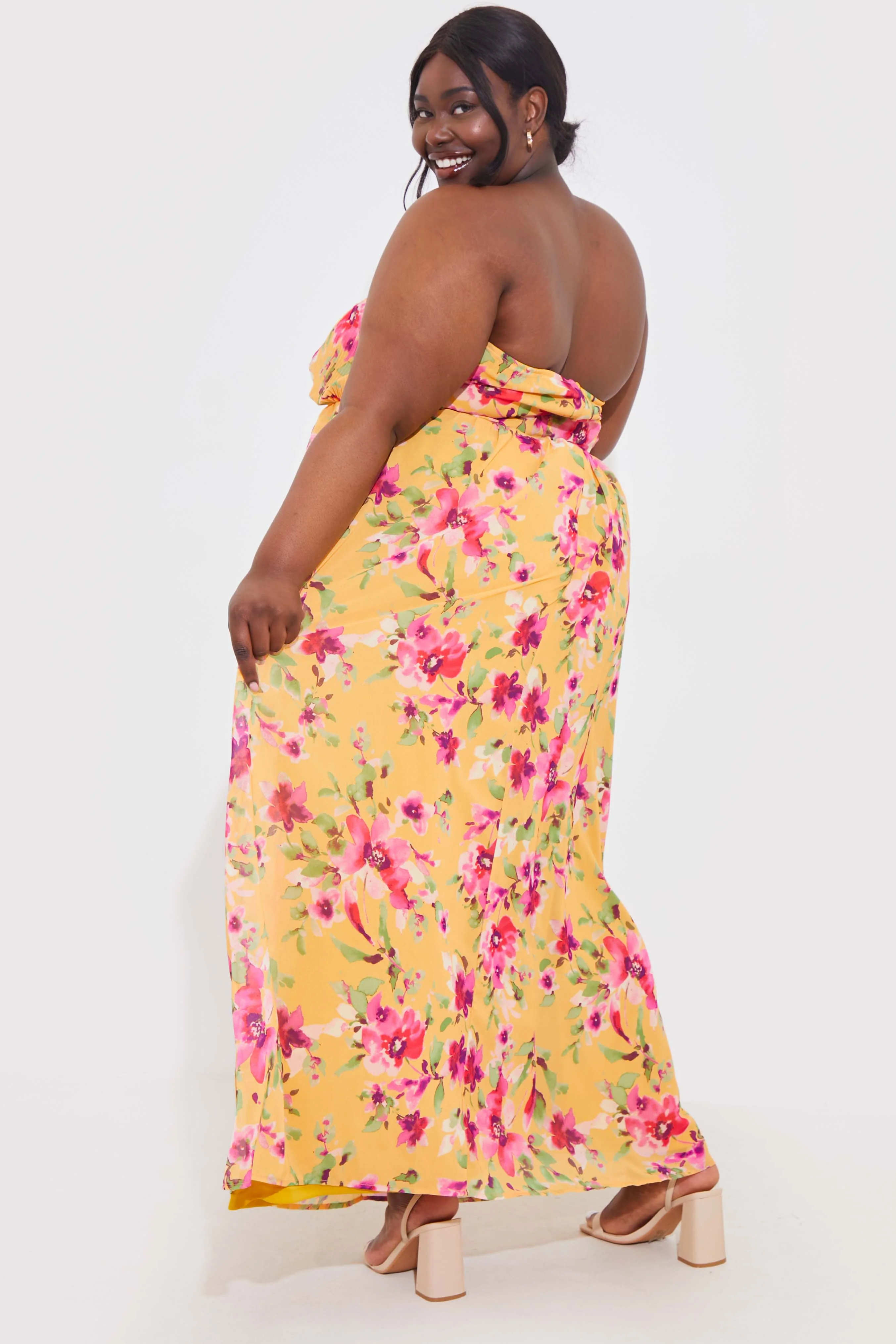 Floral Plisse Bandeau Maxi Dress With Removable Corsage - Image 7