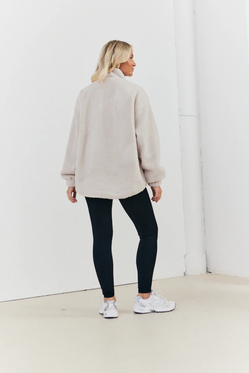 Half Zip Borg Pull Over Jacket - Image 4