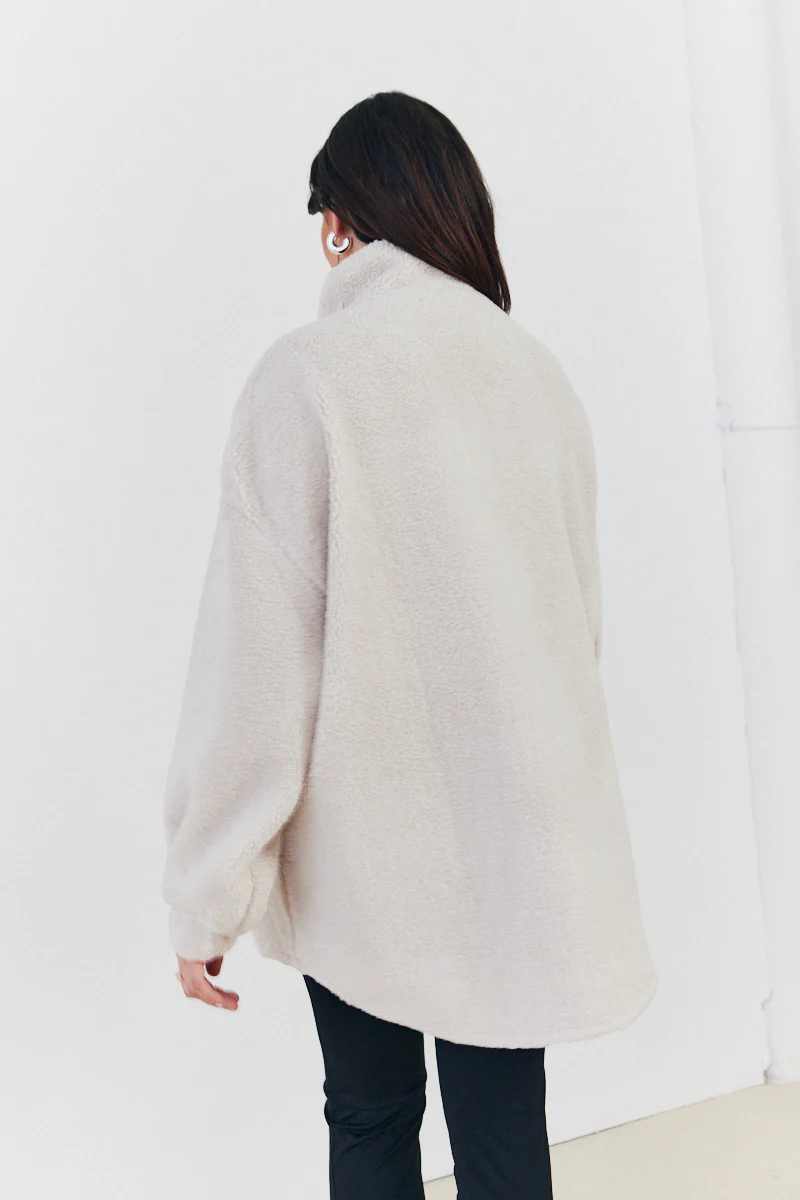 Half Zip Borg Pull Over Jacket - Image 8