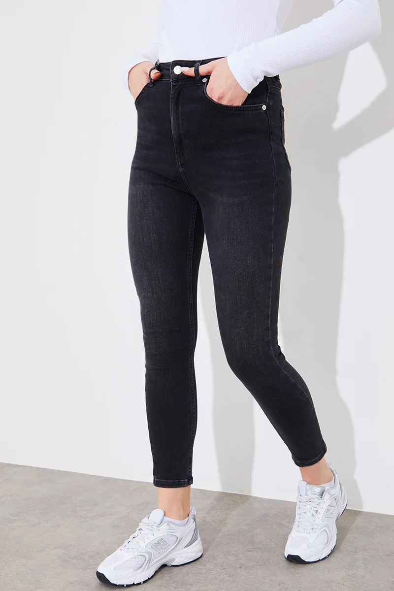 High Waisted Skinny Jeans - Image 4