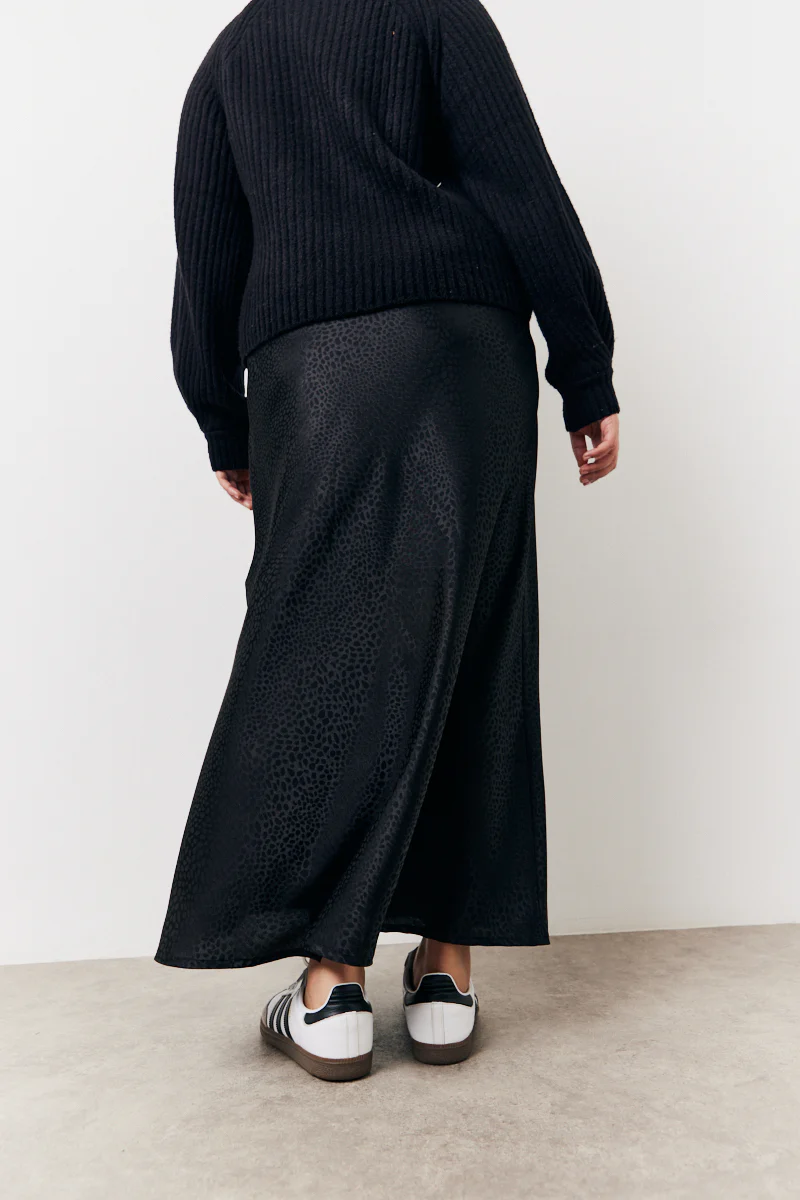 Black Jacquard Printed Slip Skirt - Image 4