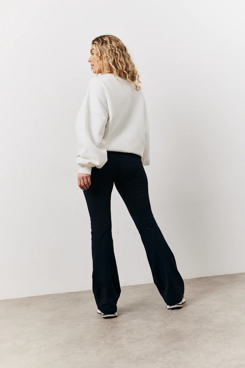 Black Kickflare Leggings - Image 2