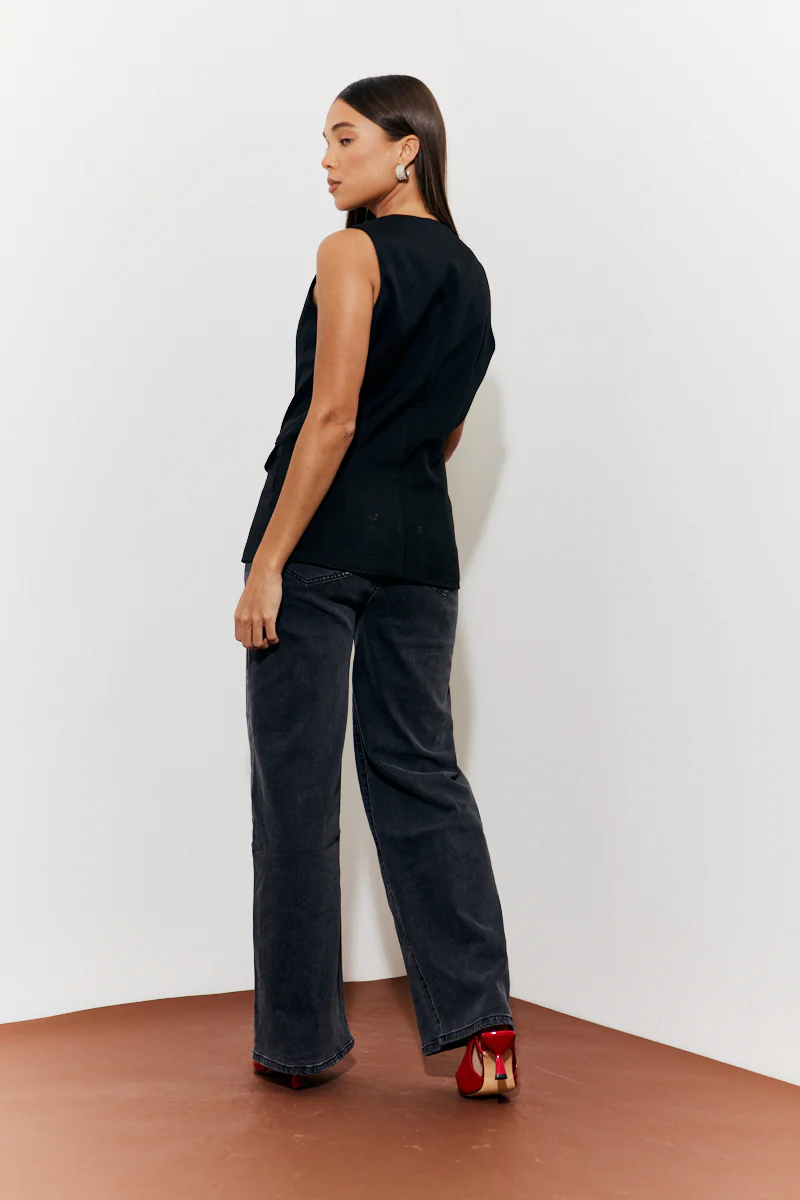 Longline Pocket Detail Waistcoat - Image 3