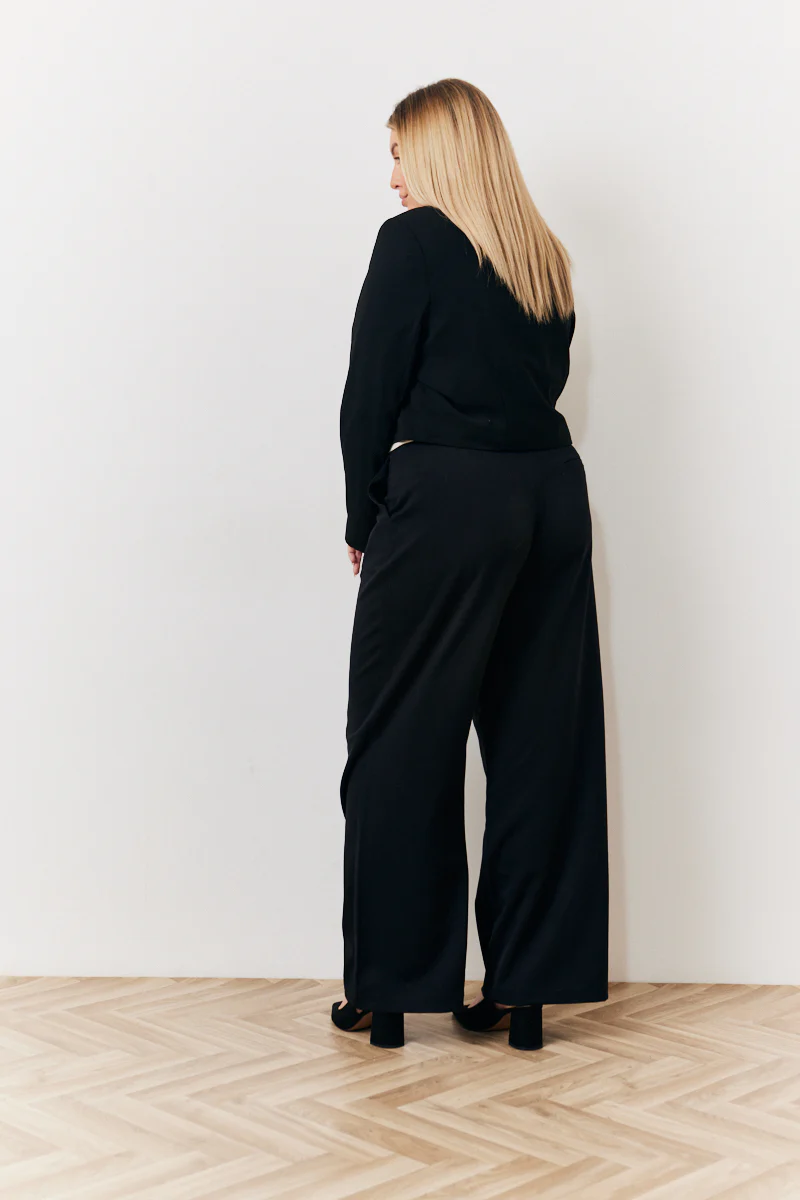 Occasion Black Cropped Tux Blazer - Image 8