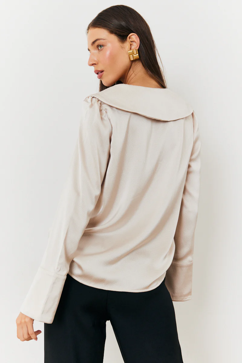 Oversized Collar Blouse - Image 4