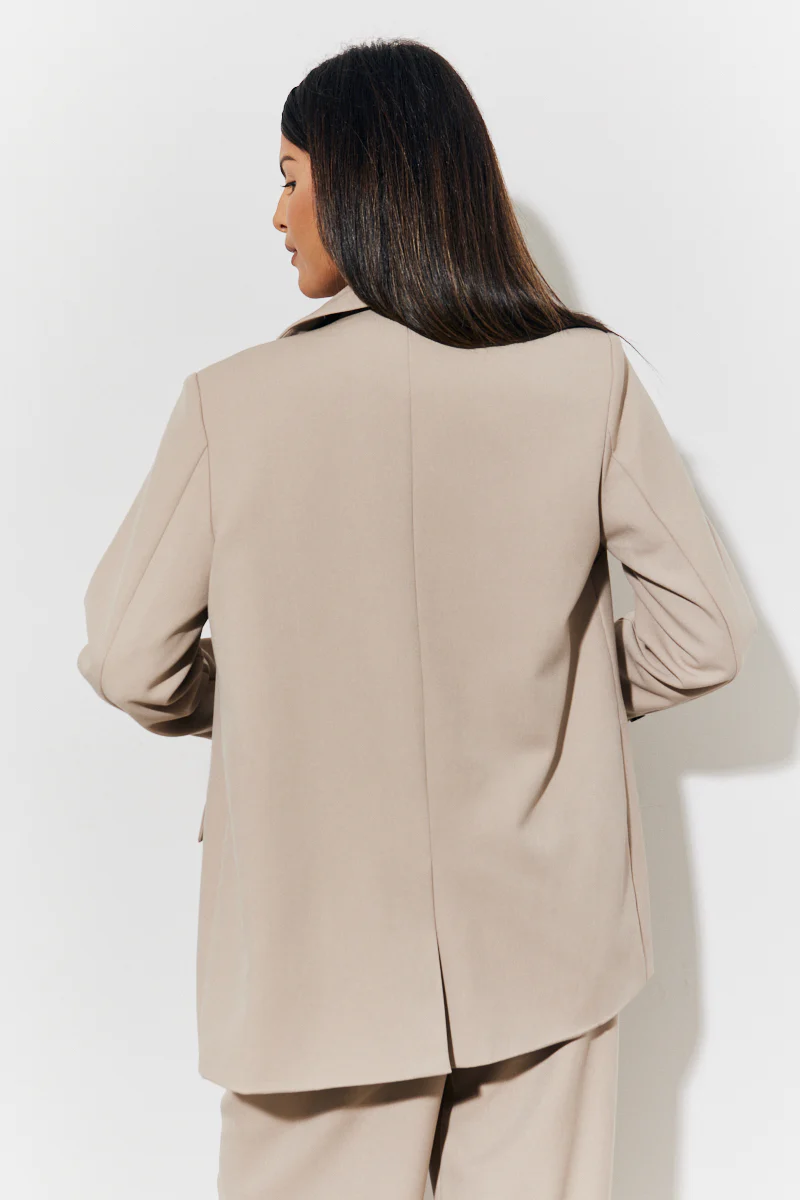 Relaxed Tailored Blazer - Image 3