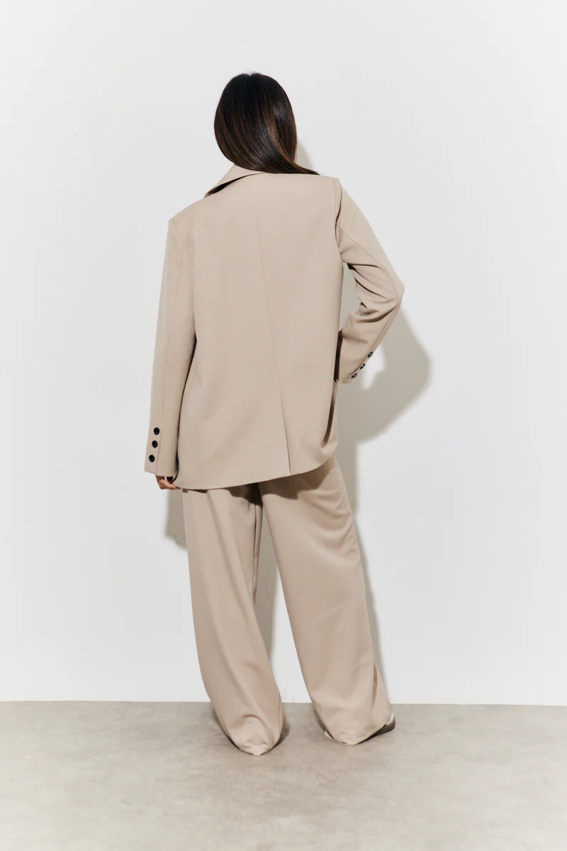 Relaxed Tailored Blazer - Image 4