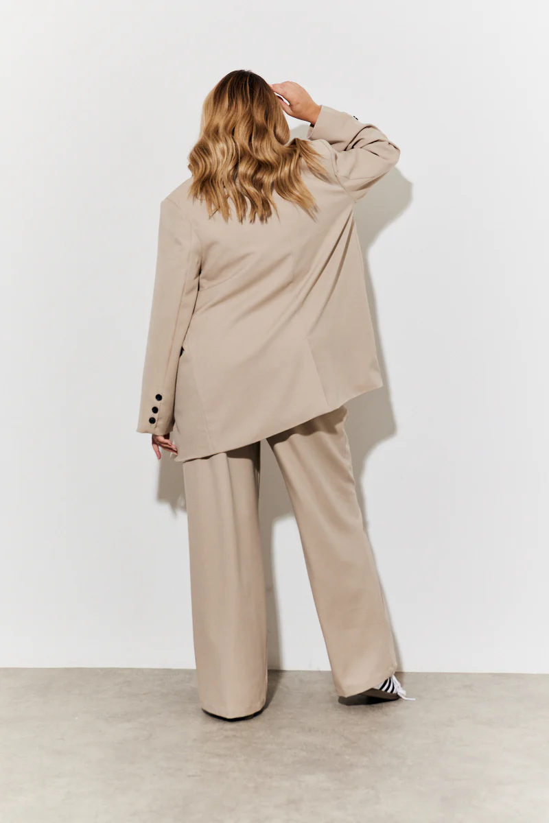 Relaxed Tailored Blazer - Image 8