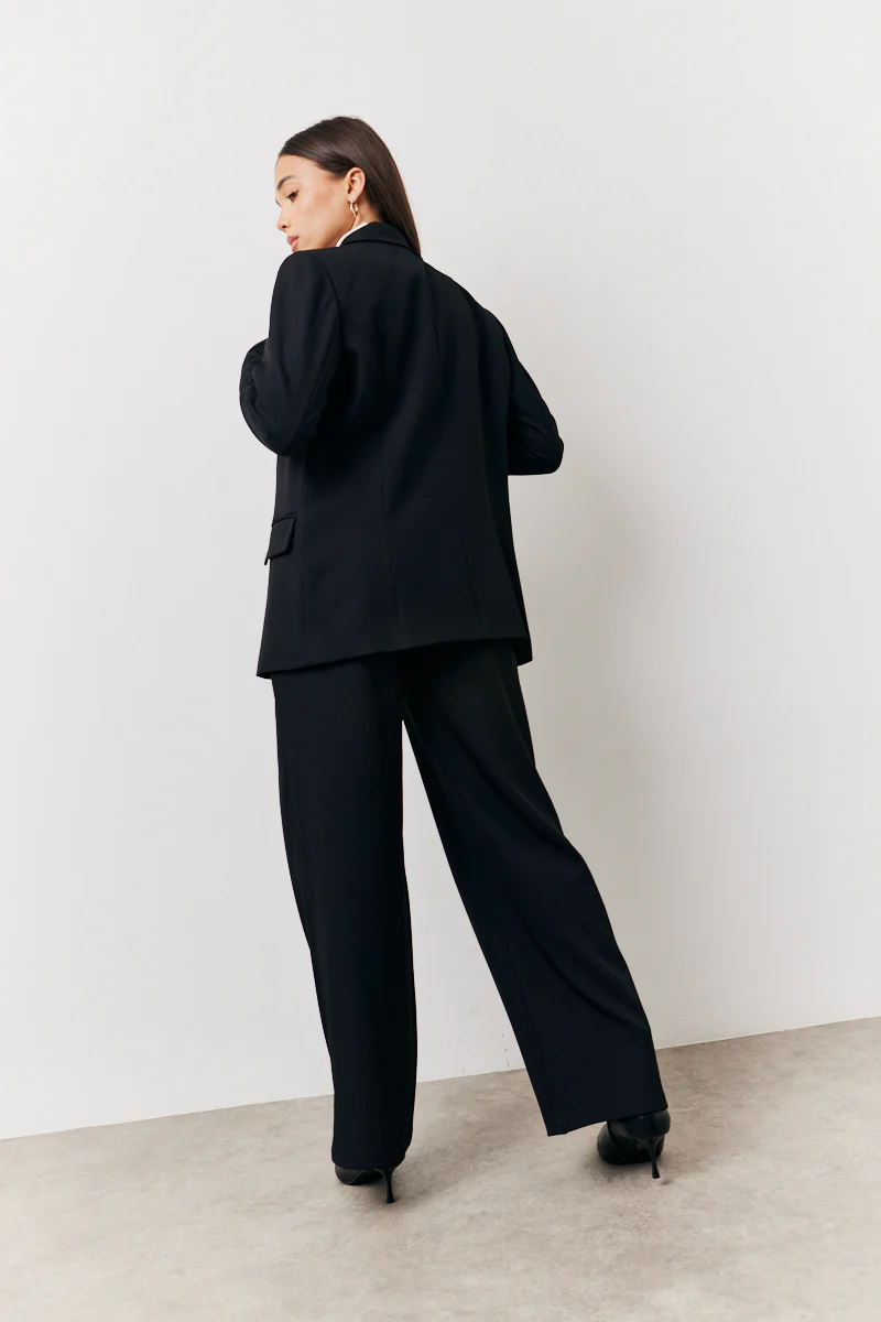 Black Relaxed Pocket Detail Blazer - Image 4