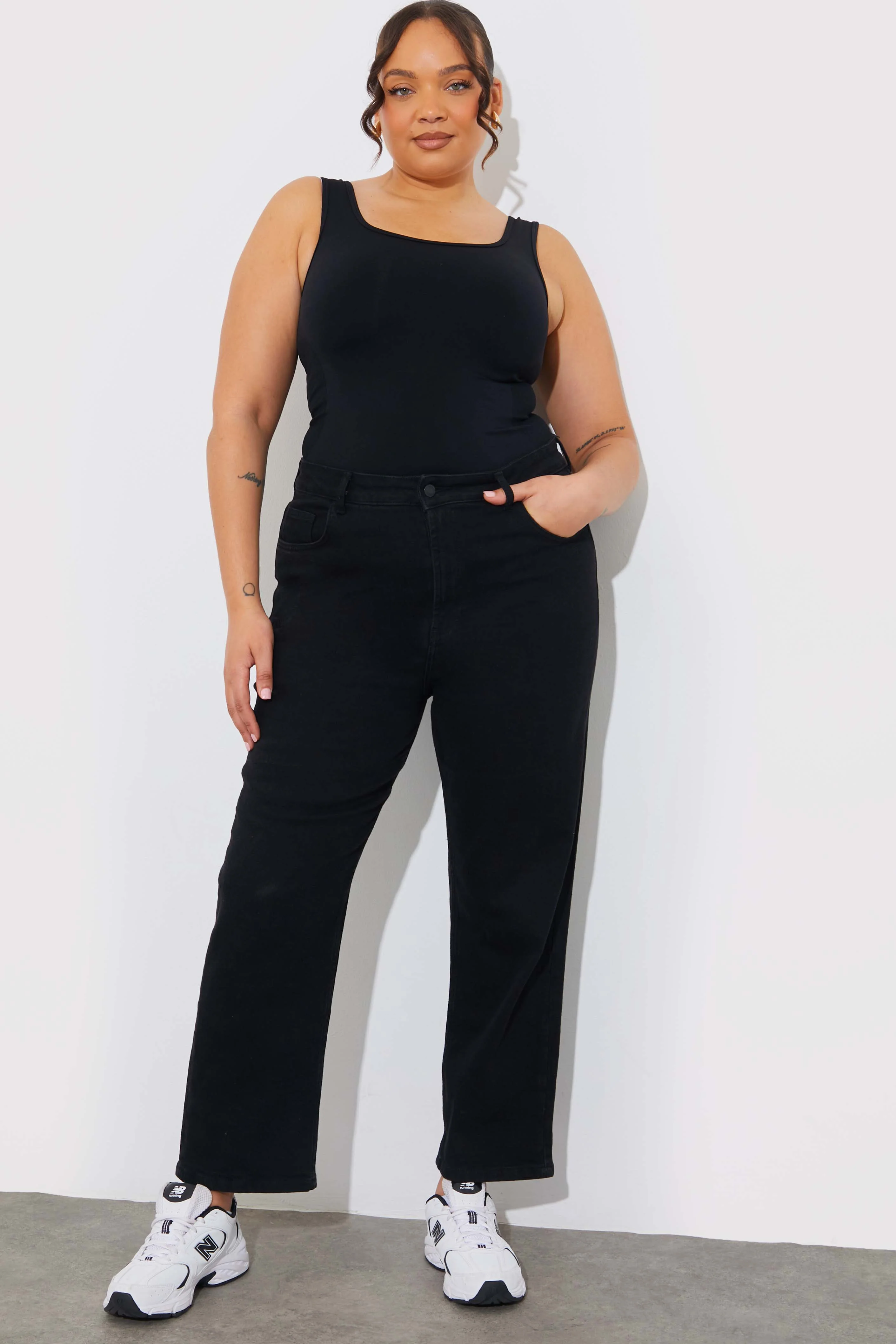 Seamless Scoop Neck Snatched Shapewear Top - Image 6