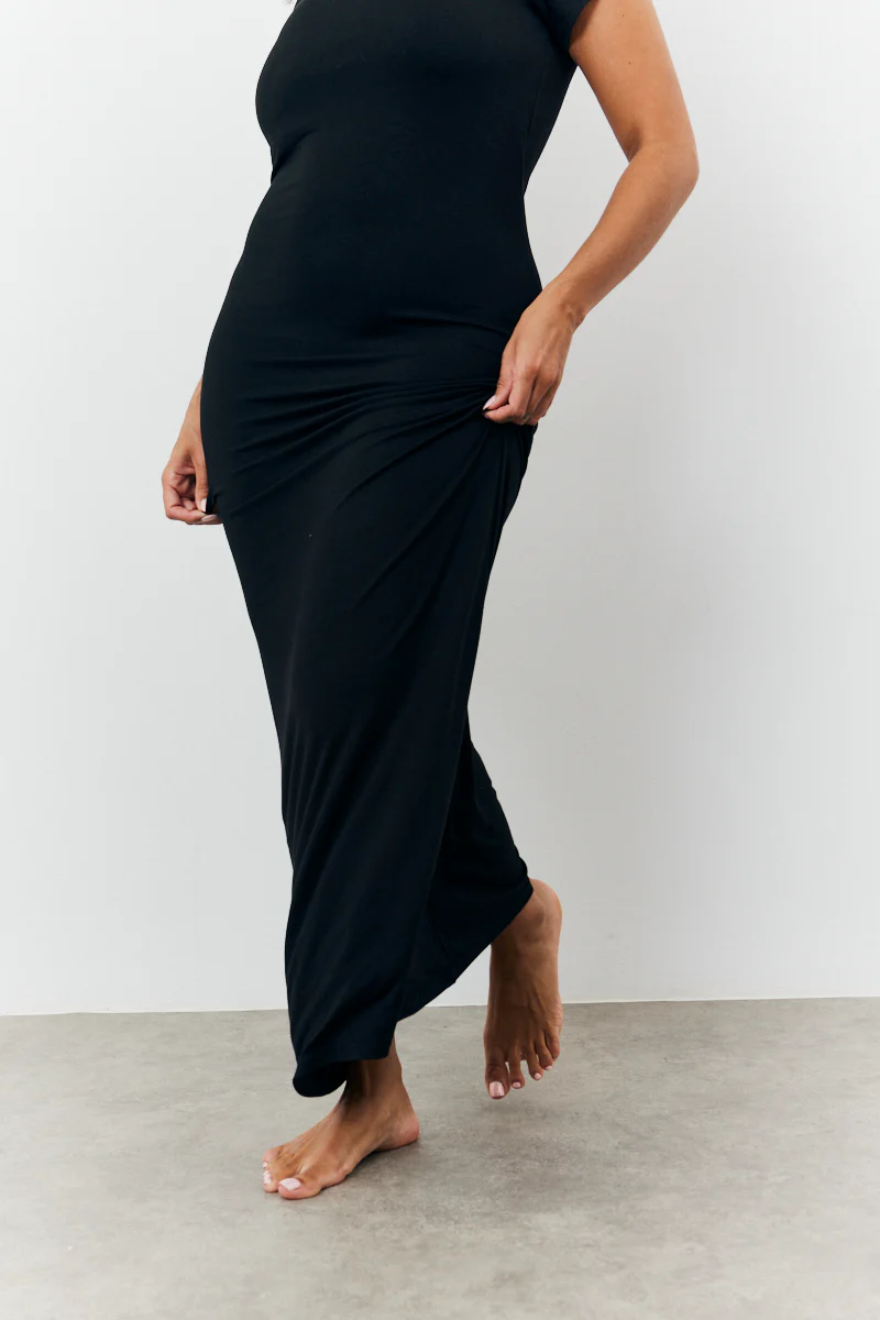 Sculpting Cap Sleeve Maxi Dress - Image 10