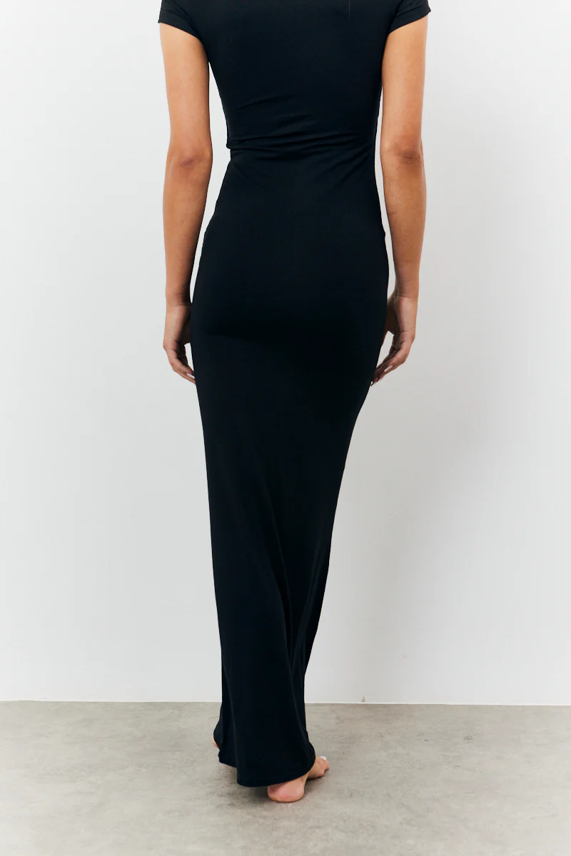 Sculpting Cap Sleeve Maxi Dress - Image 4