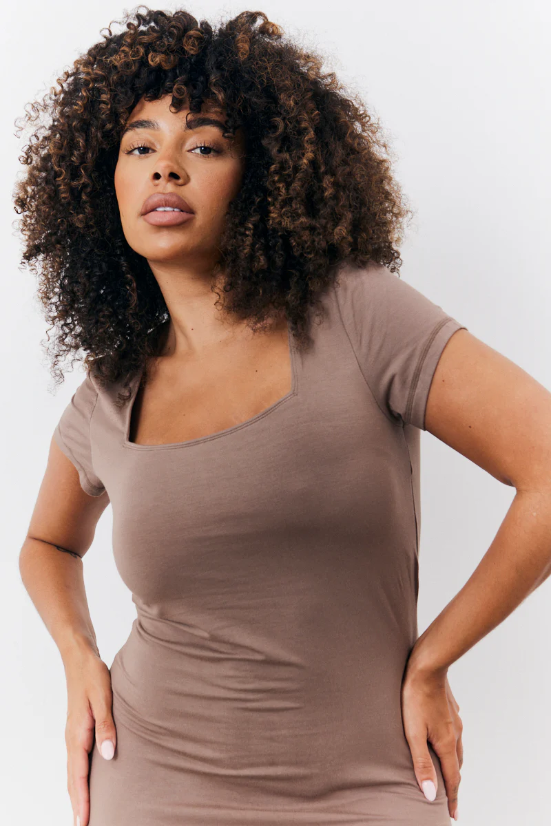 Sculpting Cap Sleeve Maxi Dress - Image 6