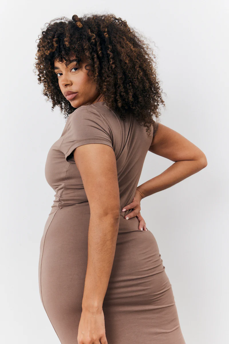 Sculpting Cap Sleeve Maxi Dress - Image 8