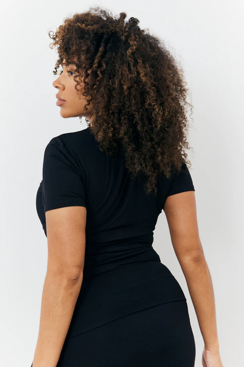 Sculpting Short Sleeve Crew Neck T-Shirt - Image 10