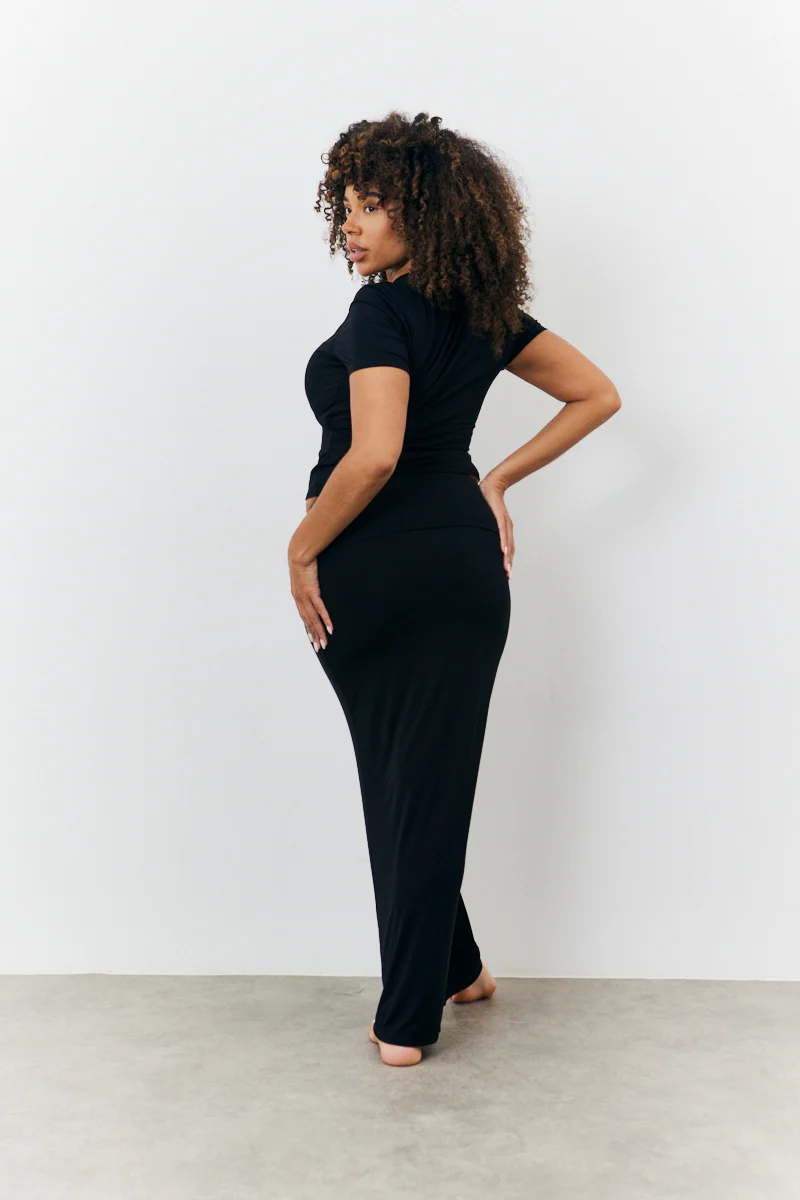 Sculpting Short Sleeve Crew Neck T-Shirt - Image 11