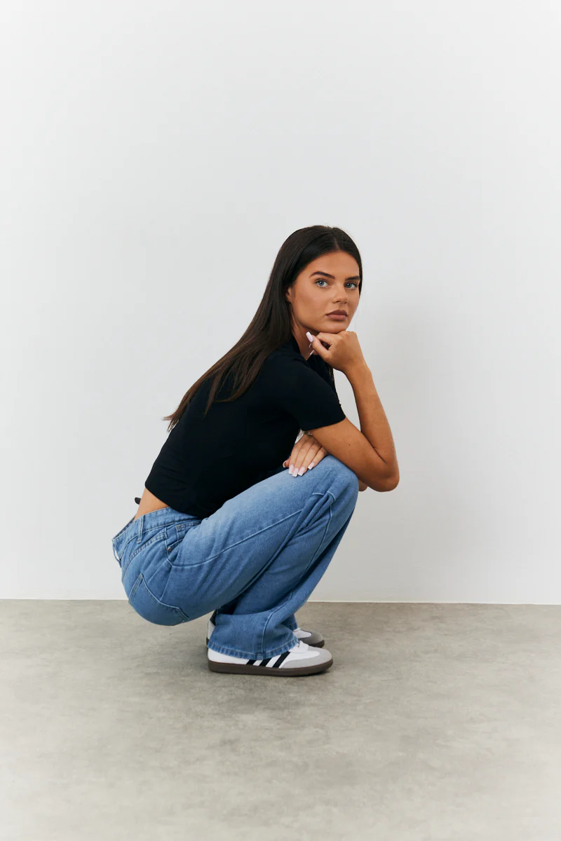 Sculpting Short Sleeve Crew Neck T-Shirt - Image 4