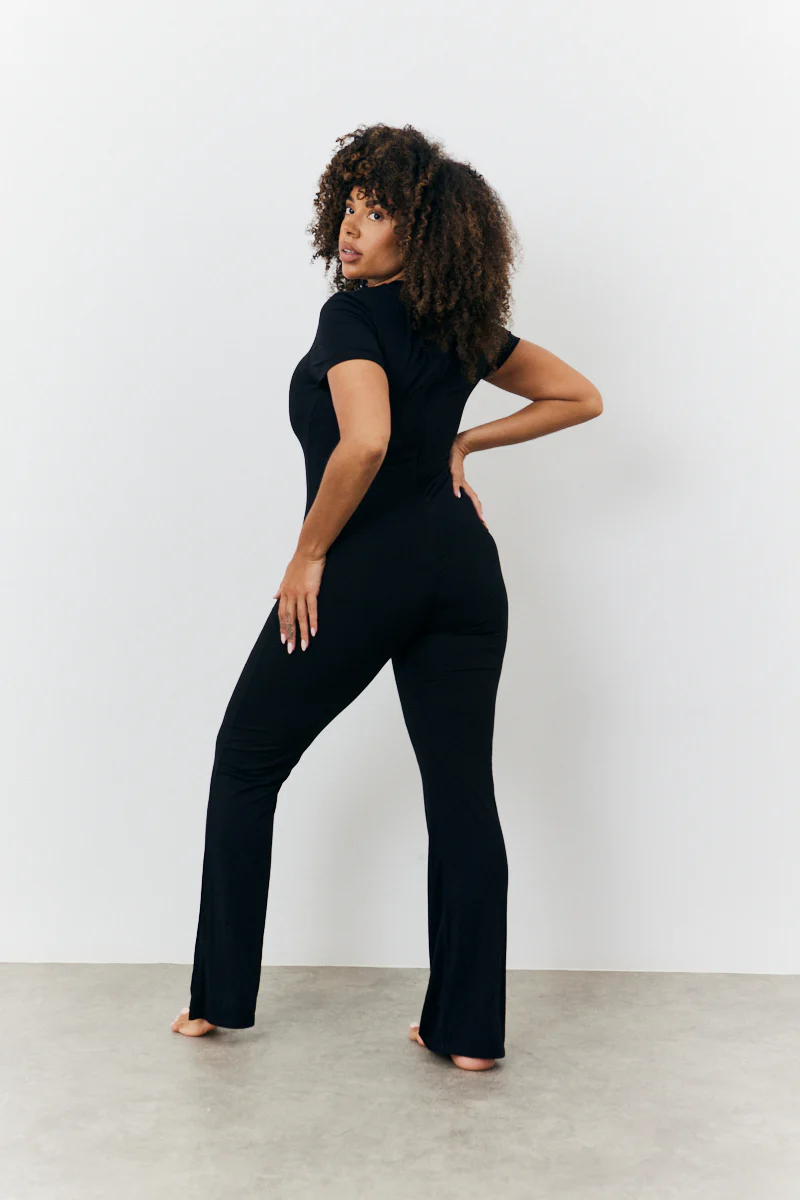 Sculpting Short Sleeve Wide Leg Jumpsuit - Image 5