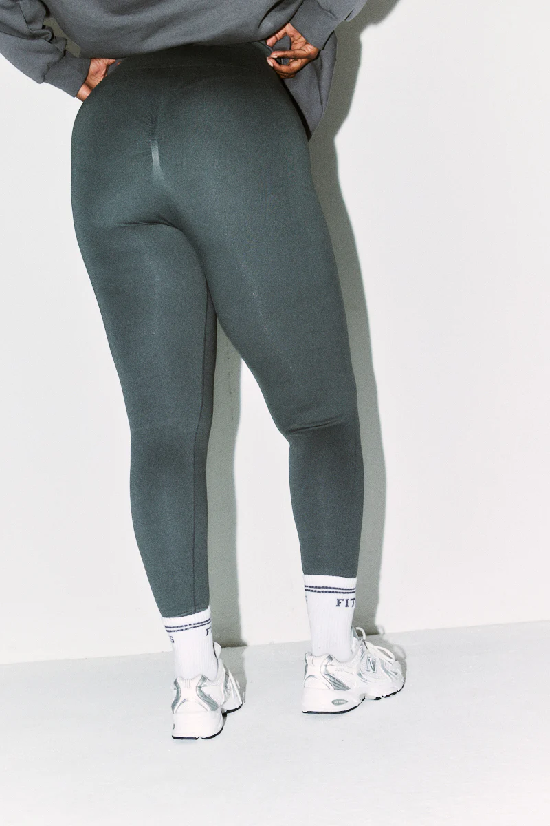 Seamless High Waisted Bum Boosting Leggings - Image 9