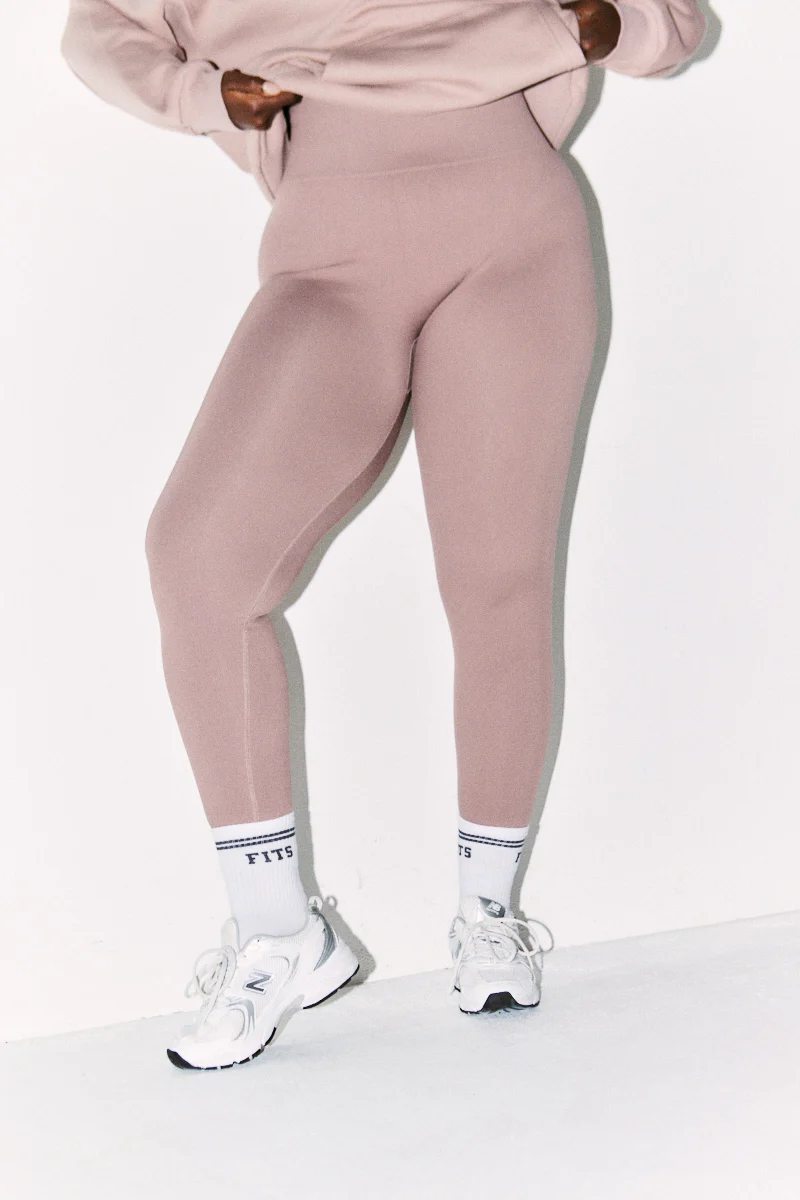 Seamless High Waisted Bum Boosting Leggings - Image 6