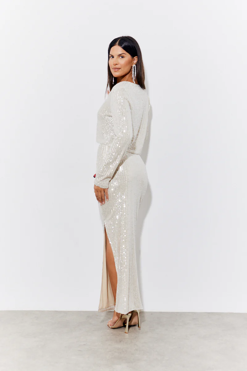 Gold Sequin Slit Detail Midi Skirt - Image 3