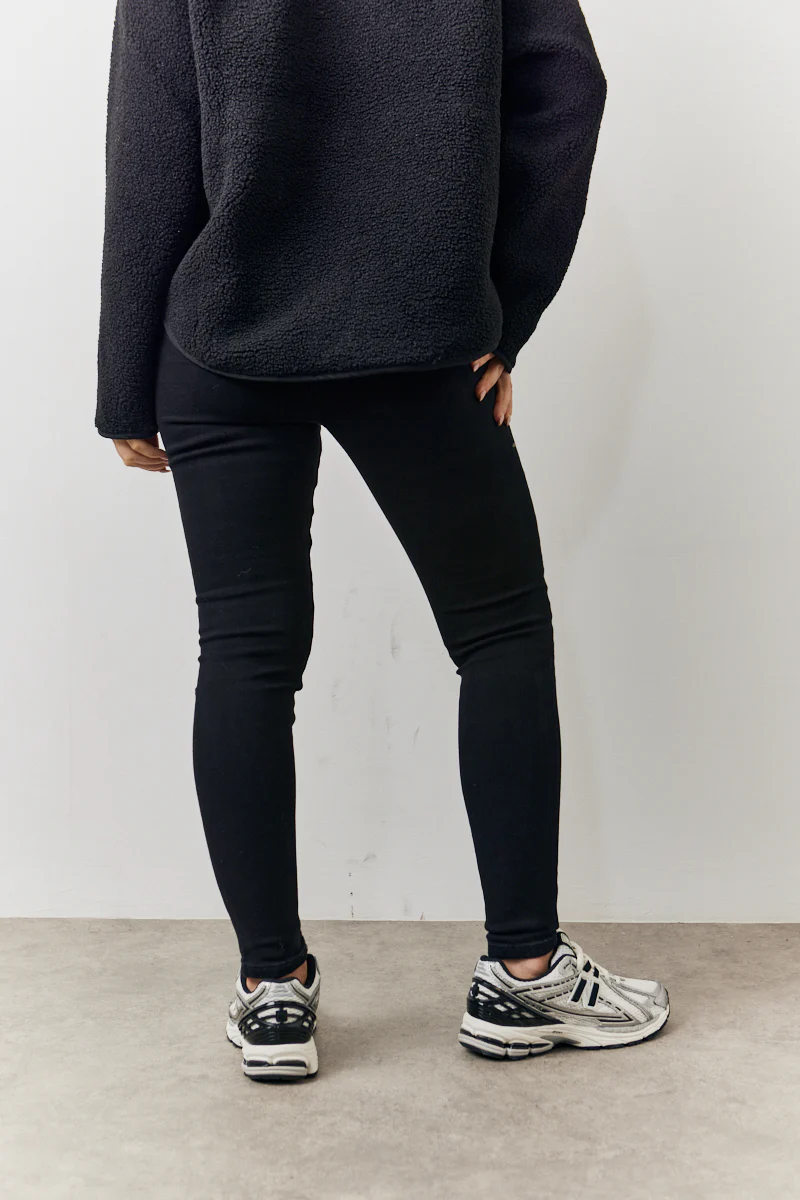 Shaper Stretch Jeans - Image 6