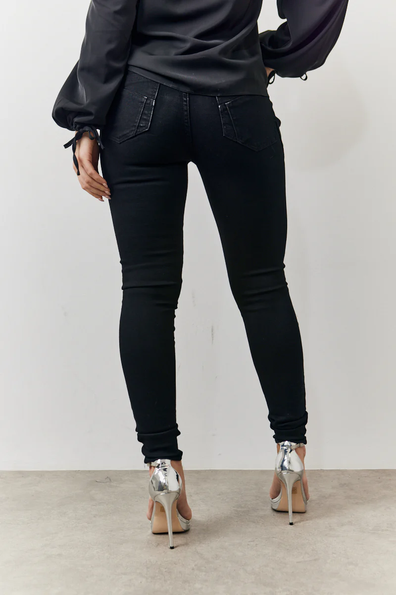 Shaper Stretch Jeans - Image 7