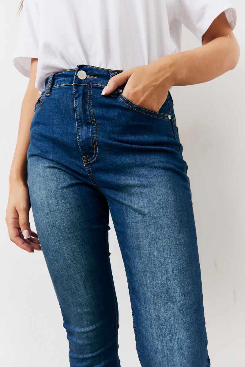 Shaper Stretch Jeans - Image 3