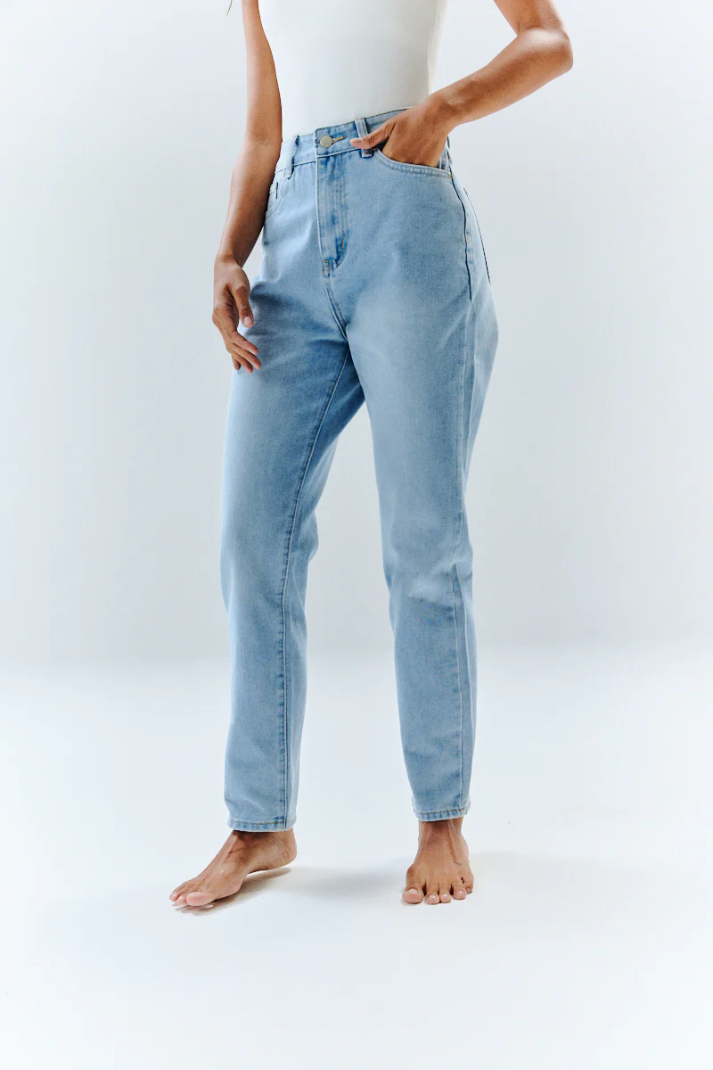 Sofia Straight Mom Jeans - Image 2